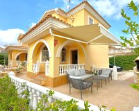 Resale - Villa / House - Orihuela Costa - Villamartín