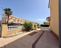 Resale - Villa / House - Orihuela Costa - Villamartín