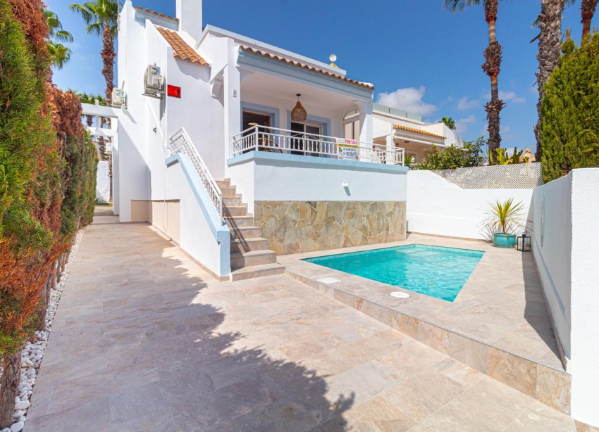Resale - Villa / House - Orihuela Costa - Villamartín