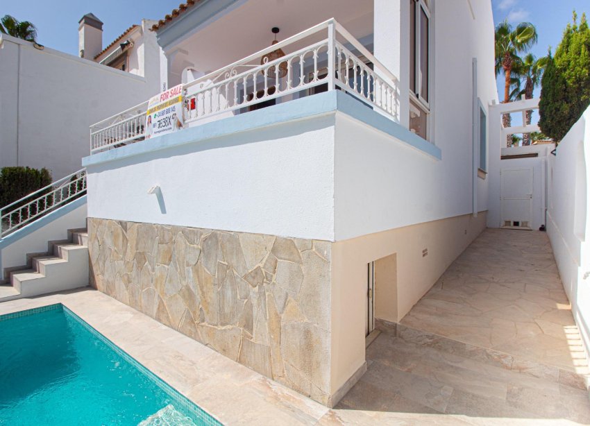 Resale - Villa / House - Orihuela Costa - Villamartín
