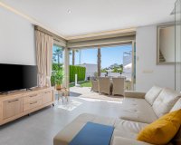 Resale - Villa / House - Orihuela Costa - Villamartín
