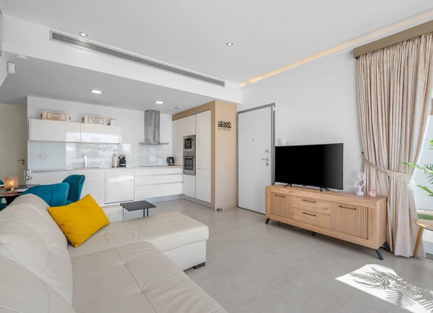 Resale - Villa / House - Orihuela Costa - Villamartín