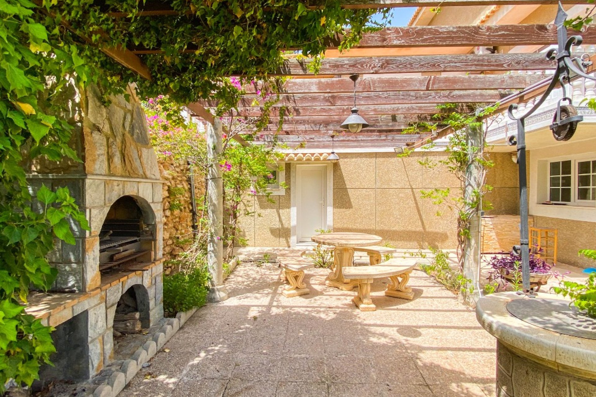 Resale - Villa / House - Orihuela Costa - Villamartín