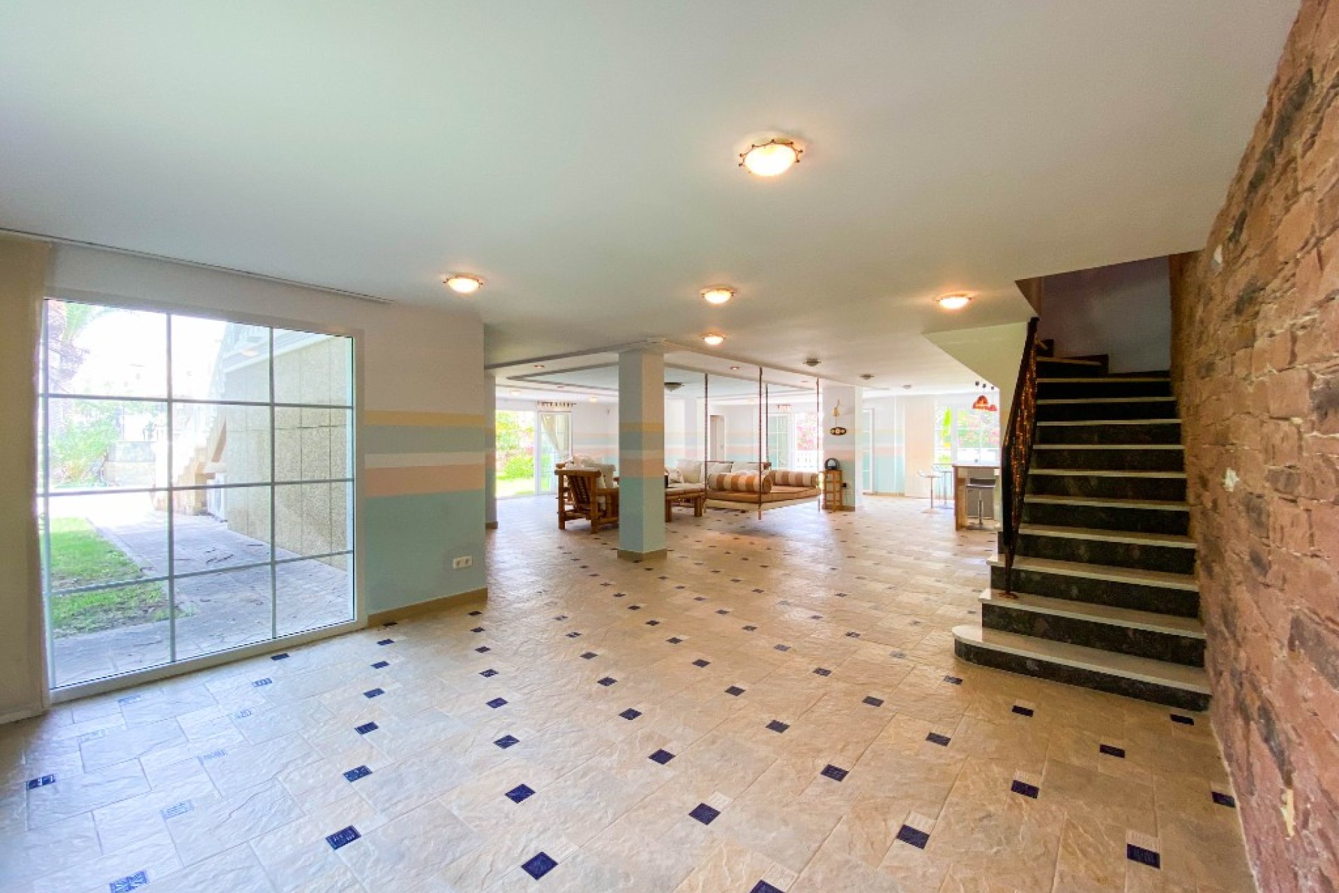 Resale - Villa / House - Orihuela Costa - Villamartín