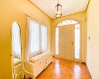 Resale - Villa / House - Orihuela Costa - Villamartín