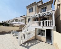 Resale - Villa / House - Orihuela Costa - Villamartín