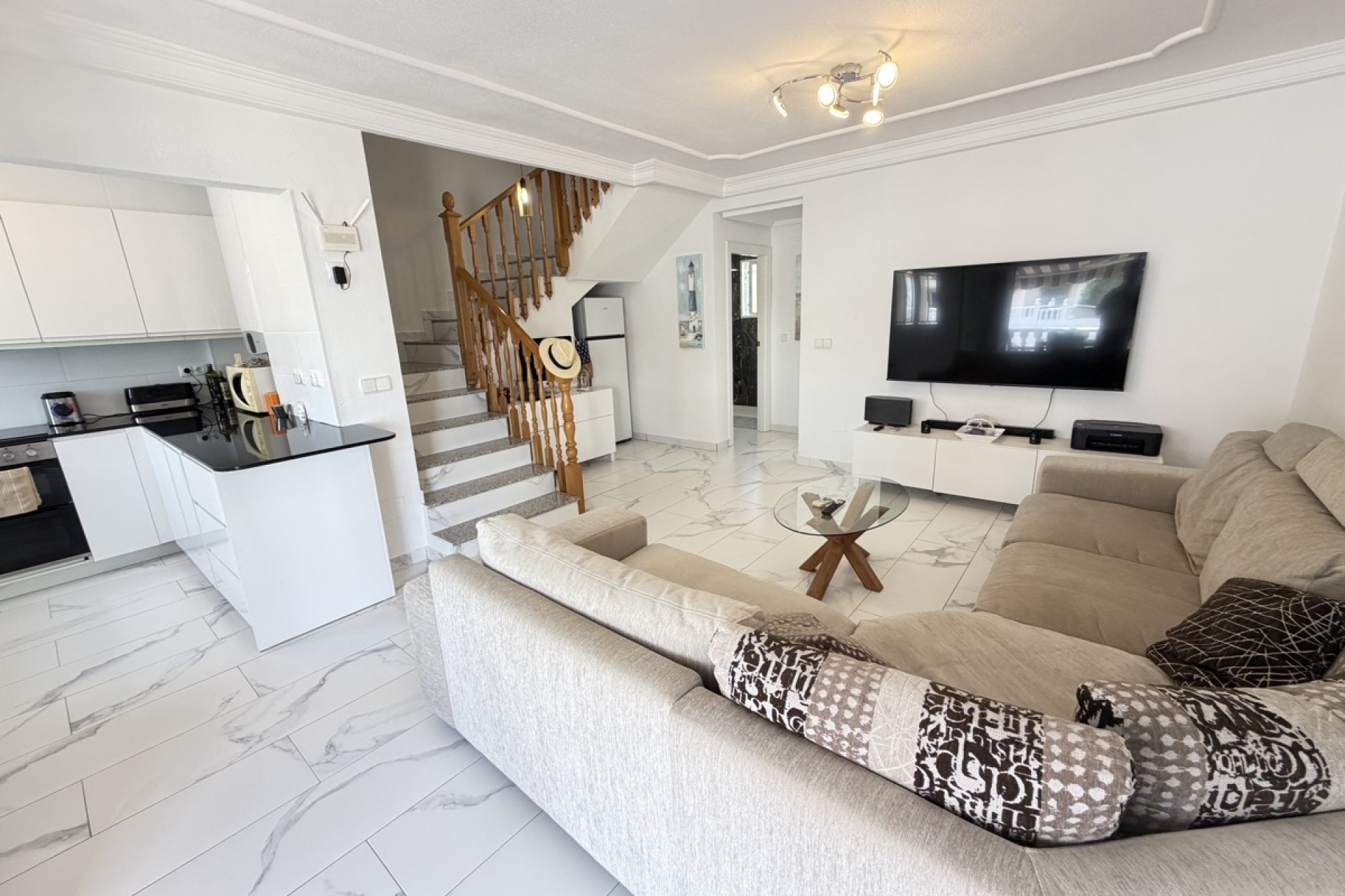 Resale - Villa / House - Orihuela Costa - Villamartín