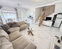 Resale - Villa / House - Orihuela Costa - Villamartín