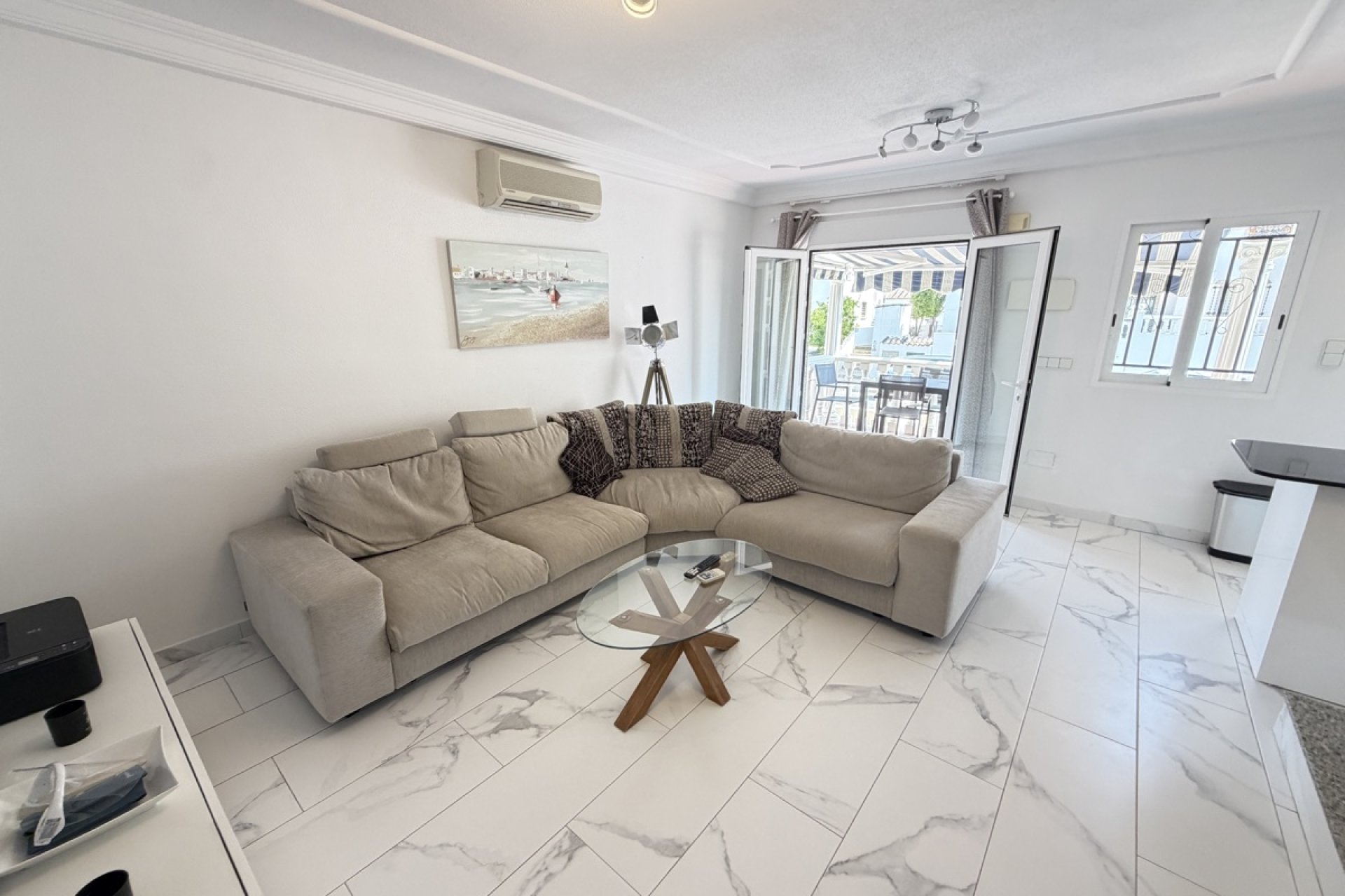 Resale - Villa / House - Orihuela Costa - Villamartín