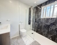 Resale - Villa / House - Orihuela Costa - Villamartín