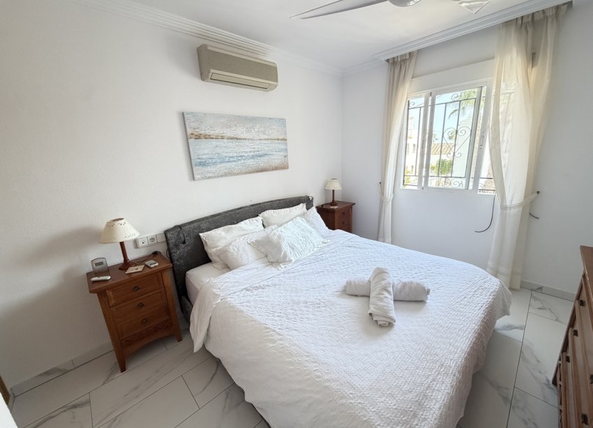 Resale - Villa / House - Orihuela Costa - Villamartín