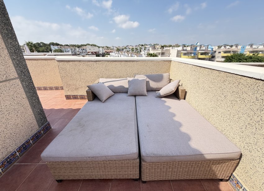 Resale - Villa / House - Orihuela Costa - Villamartín