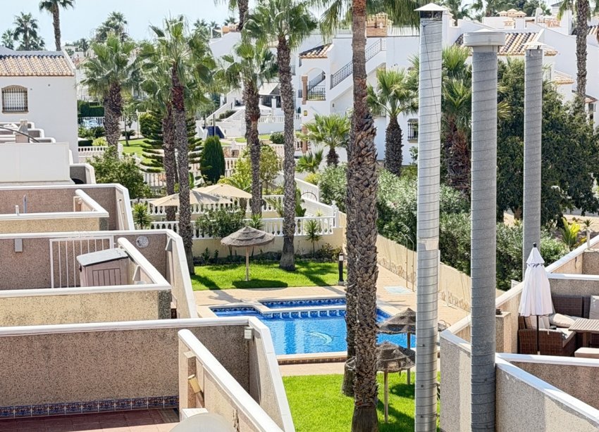 Resale - Villa / House - Orihuela Costa - Villamartín