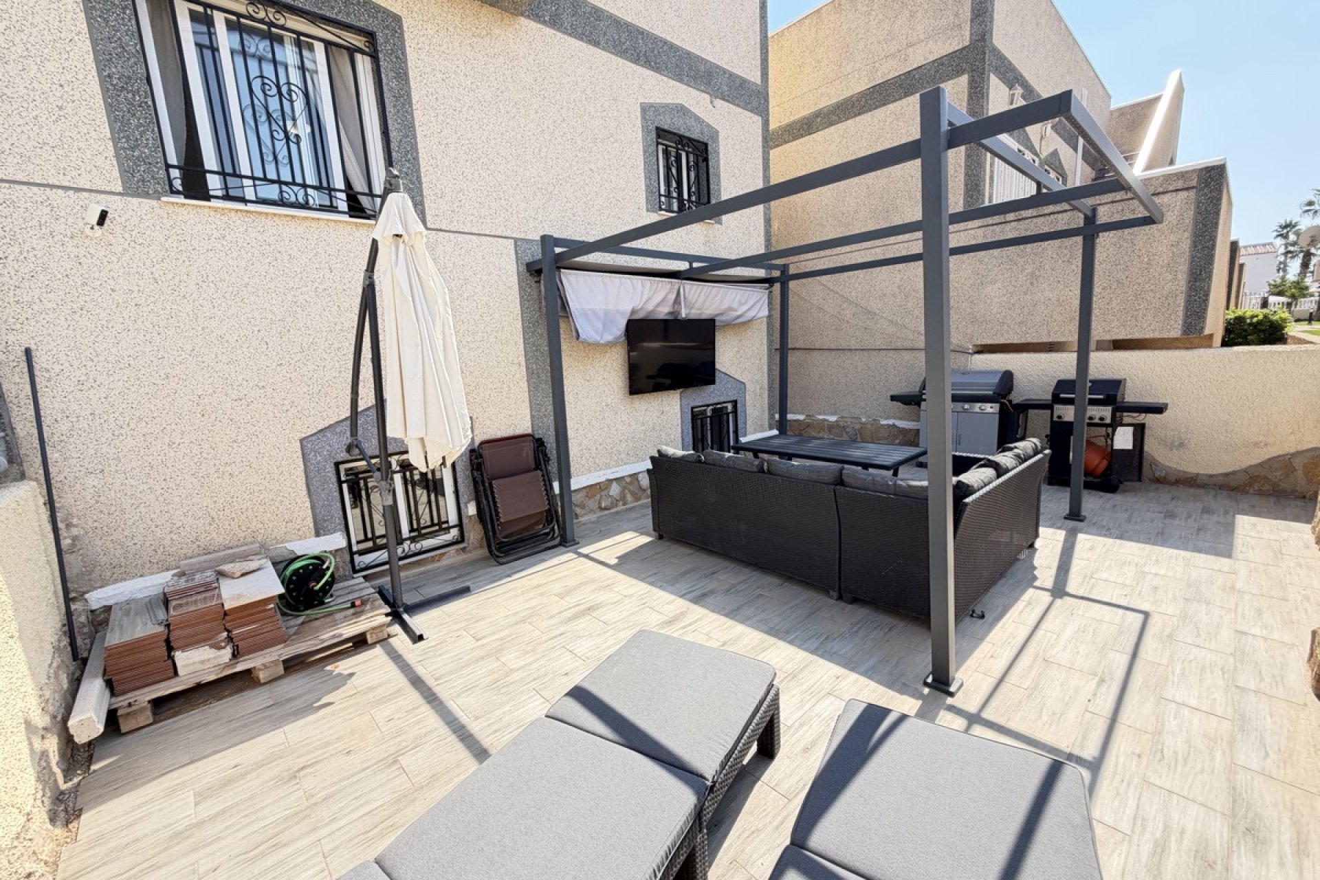 Resale - Villa / House - Orihuela Costa - Villamartín