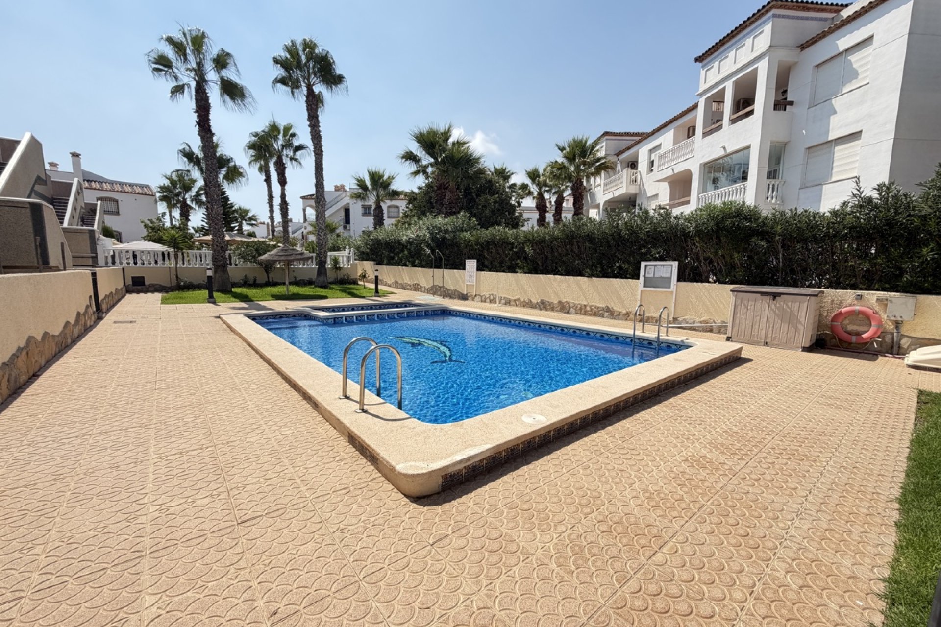 Resale - Villa / House - Orihuela Costa - Villamartín