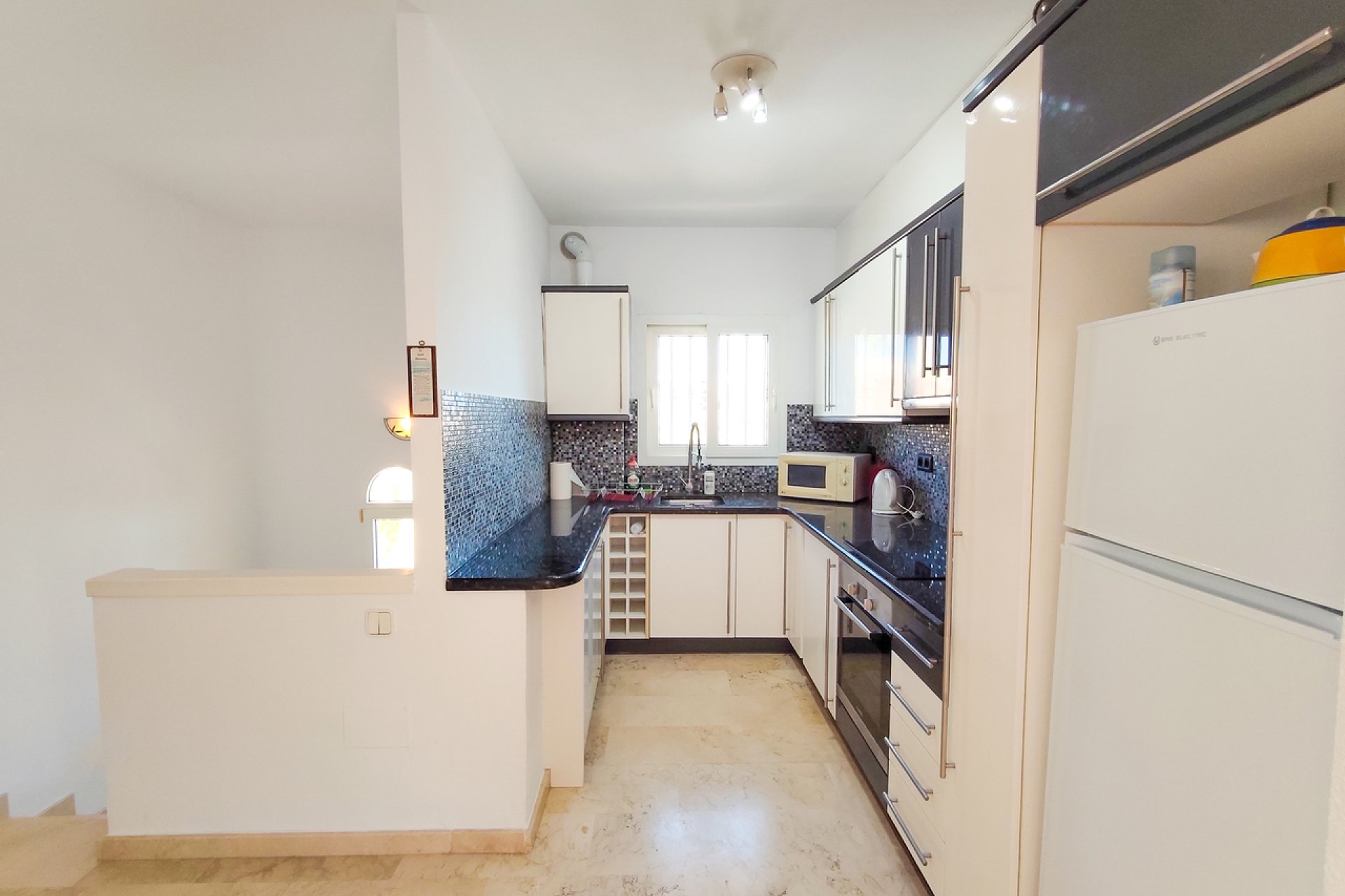 Resale - Villa / House - Orihuela Costa - Villamartín