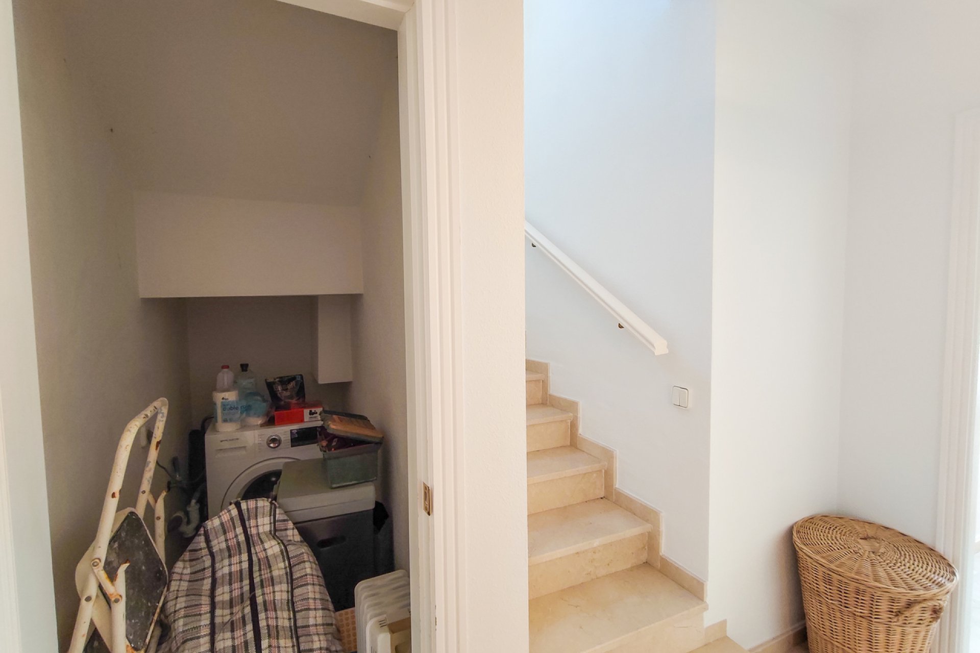Resale - Villa / House - Orihuela Costa - Villamartín