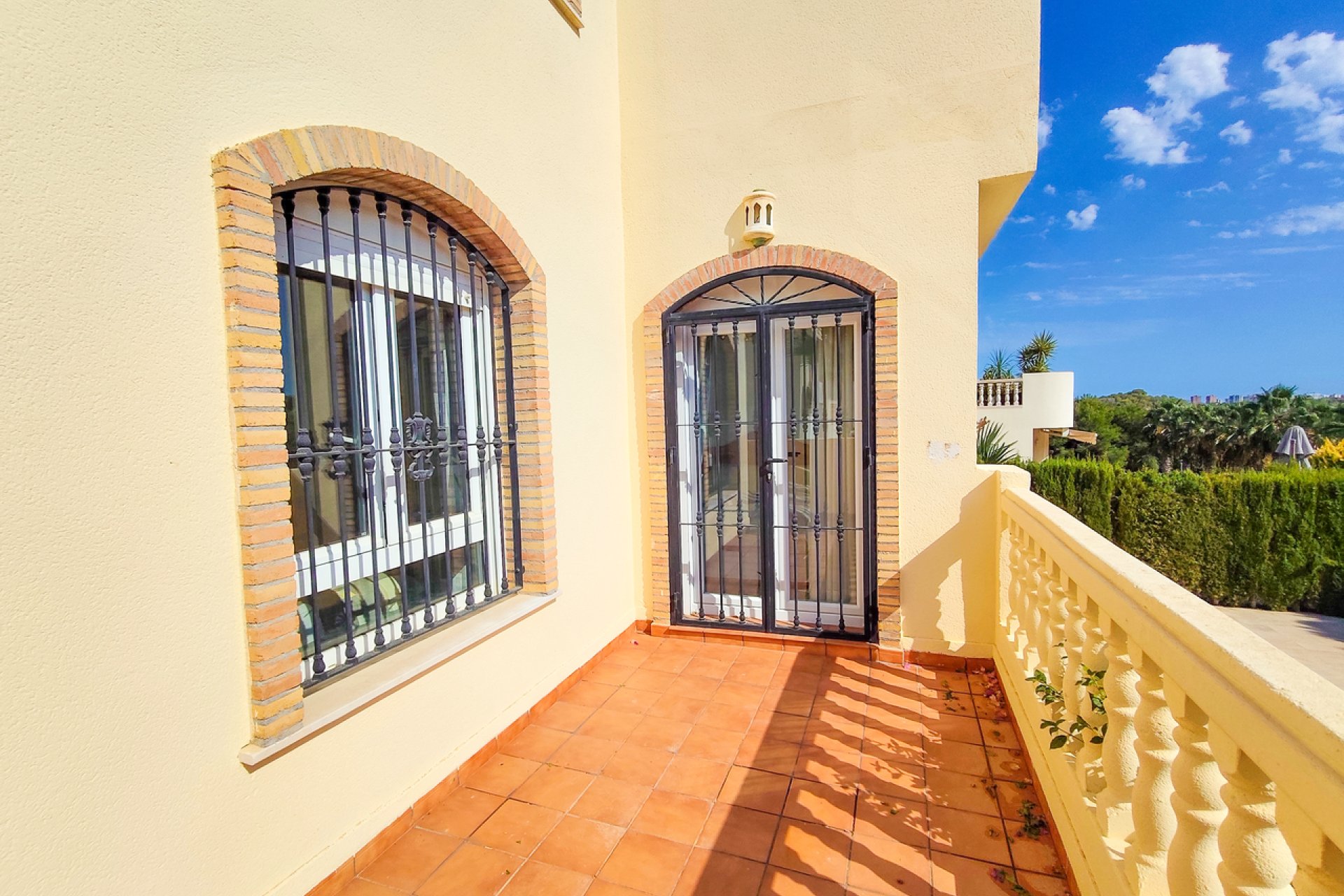 Resale - Villa / House - Orihuela Costa - Villamartín