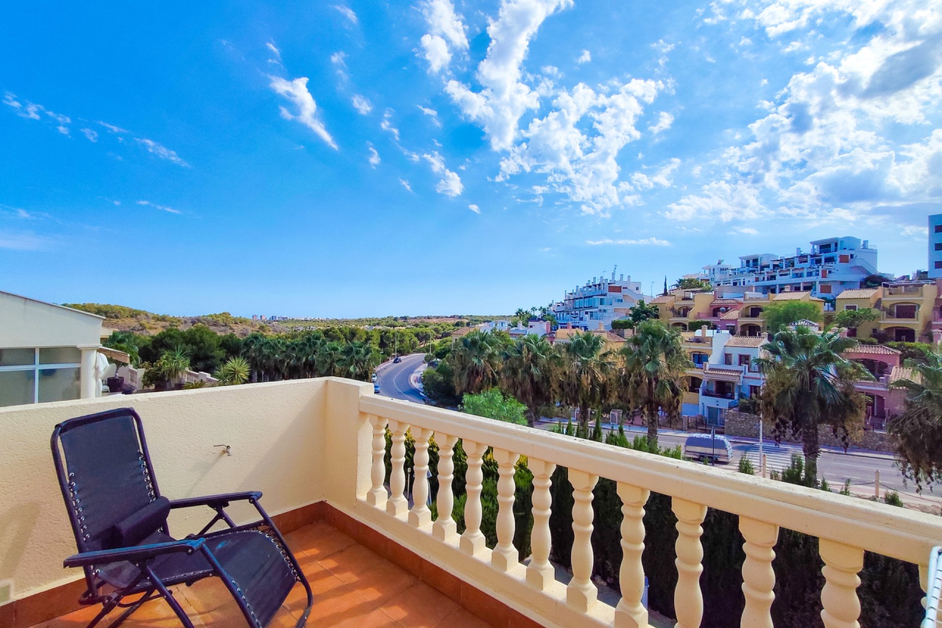 Resale - Villa / House - Orihuela Costa - Villamartín