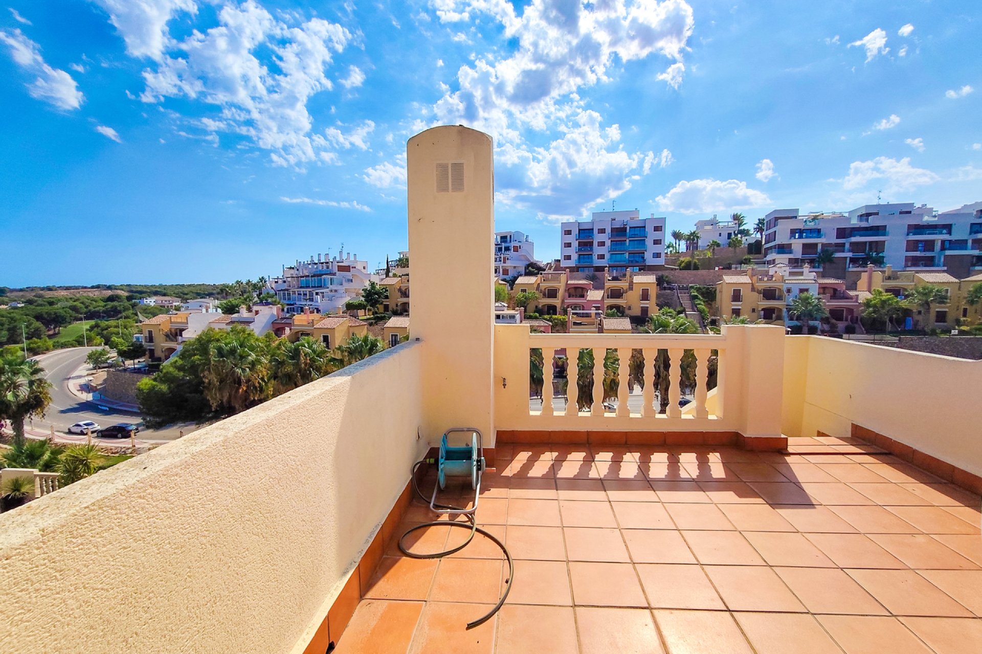 Resale - Villa / House - Orihuela Costa - Villamartín