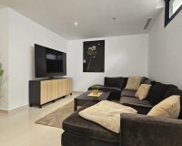 Resale - Villa / House - Orihuela Costa - Villamartín