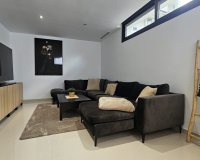Resale - Villa / House - Orihuela Costa - Villamartín
