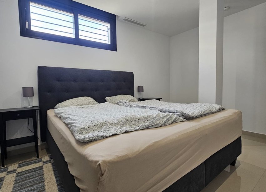 Resale - Villa / House - Orihuela Costa - Villamartín