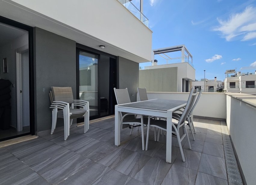 Resale - Villa / House - Orihuela Costa - Villamartín