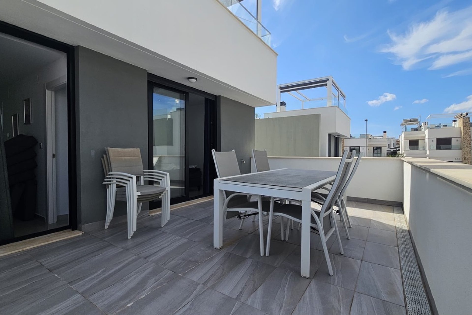 Resale - Villa / House - Orihuela Costa - Villamartín