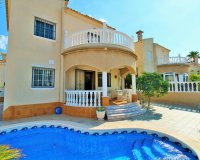 Resale - Villa / House - Orihuela Costa - Villamartín