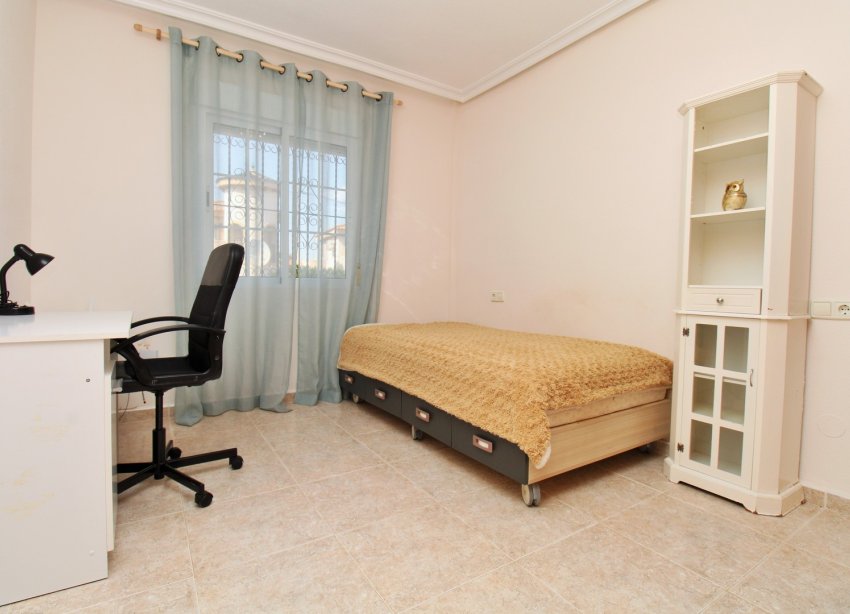 Resale - Villa / House - Orihuela Costa - Villamartín