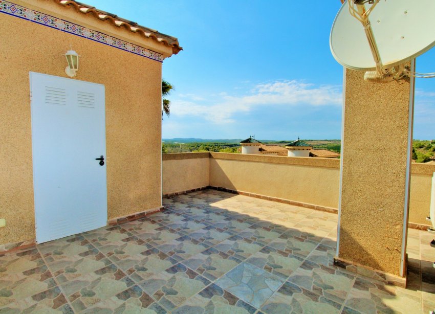 Resale - Villa / House - Orihuela Costa - Villamartín