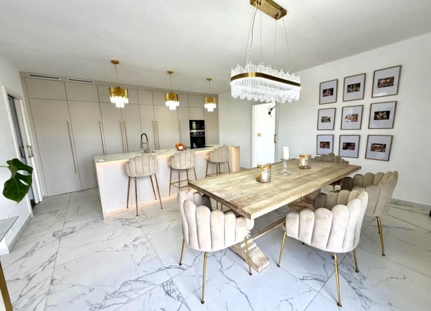 Resale - Villa / House - Orihuela Costa - Villamartín