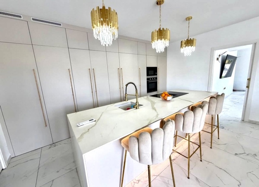 Resale - Villa / House - Orihuela Costa - Villamartín