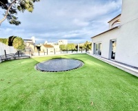 Resale - Villa / House - Orihuela Costa - Villamartín