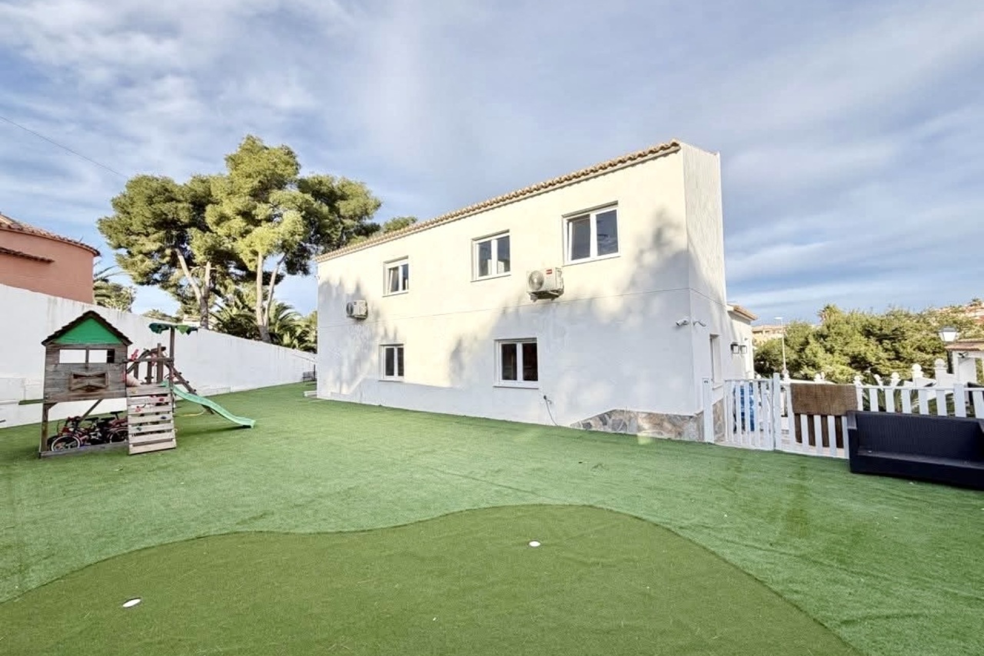 Resale - Villa / House - Orihuela Costa - Villamartín