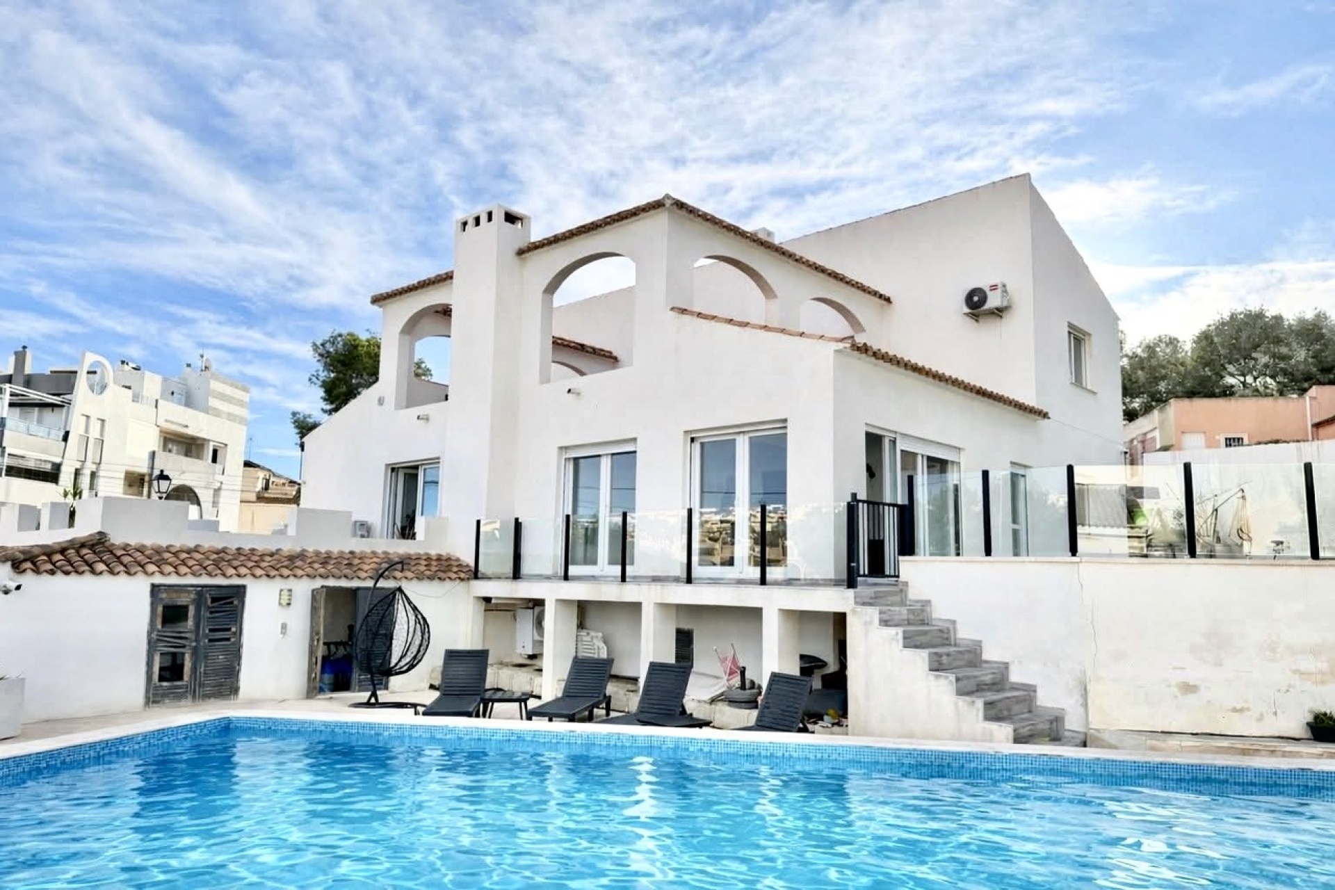Resale - Villa / House - Orihuela Costa - Villamartín