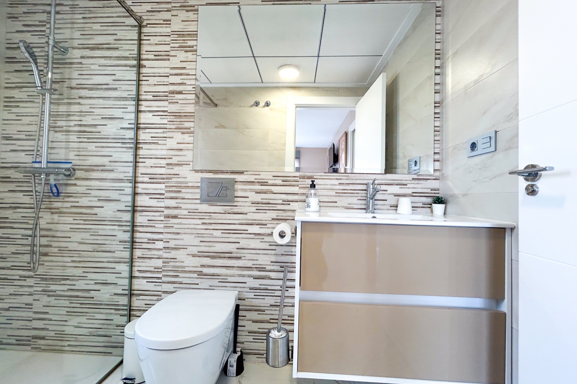 Resale - Villa / House - Orihuela Costa - Villamartín