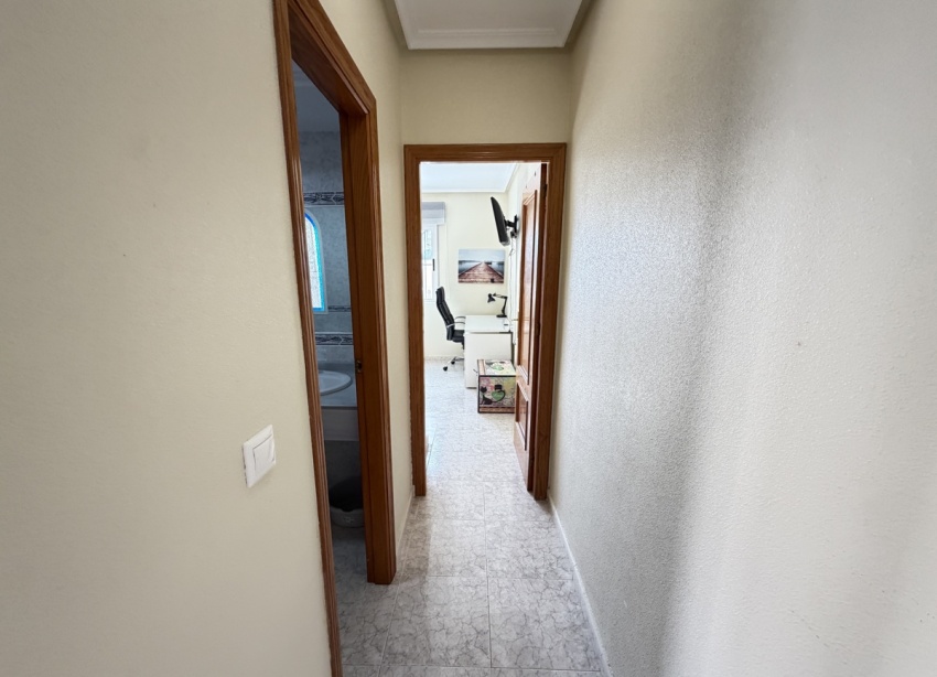 Resale - Villa / House - Orihuela Costa - Villamartín