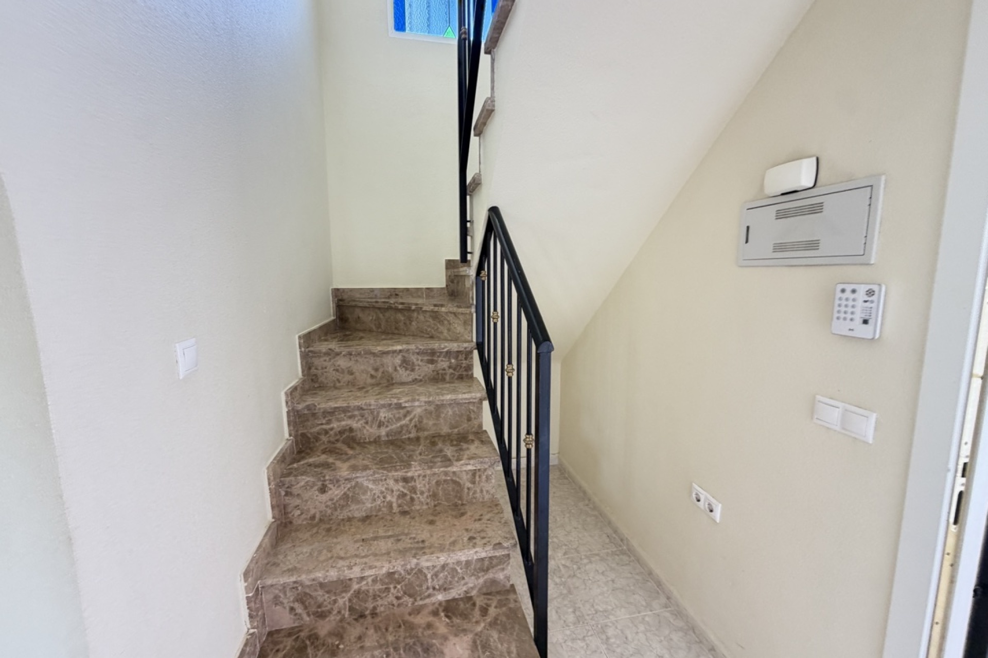 Resale - Villa / House - Orihuela Costa - Villamartín