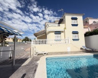 Resale - Villa / House - Orihuela Costa - Villamartín