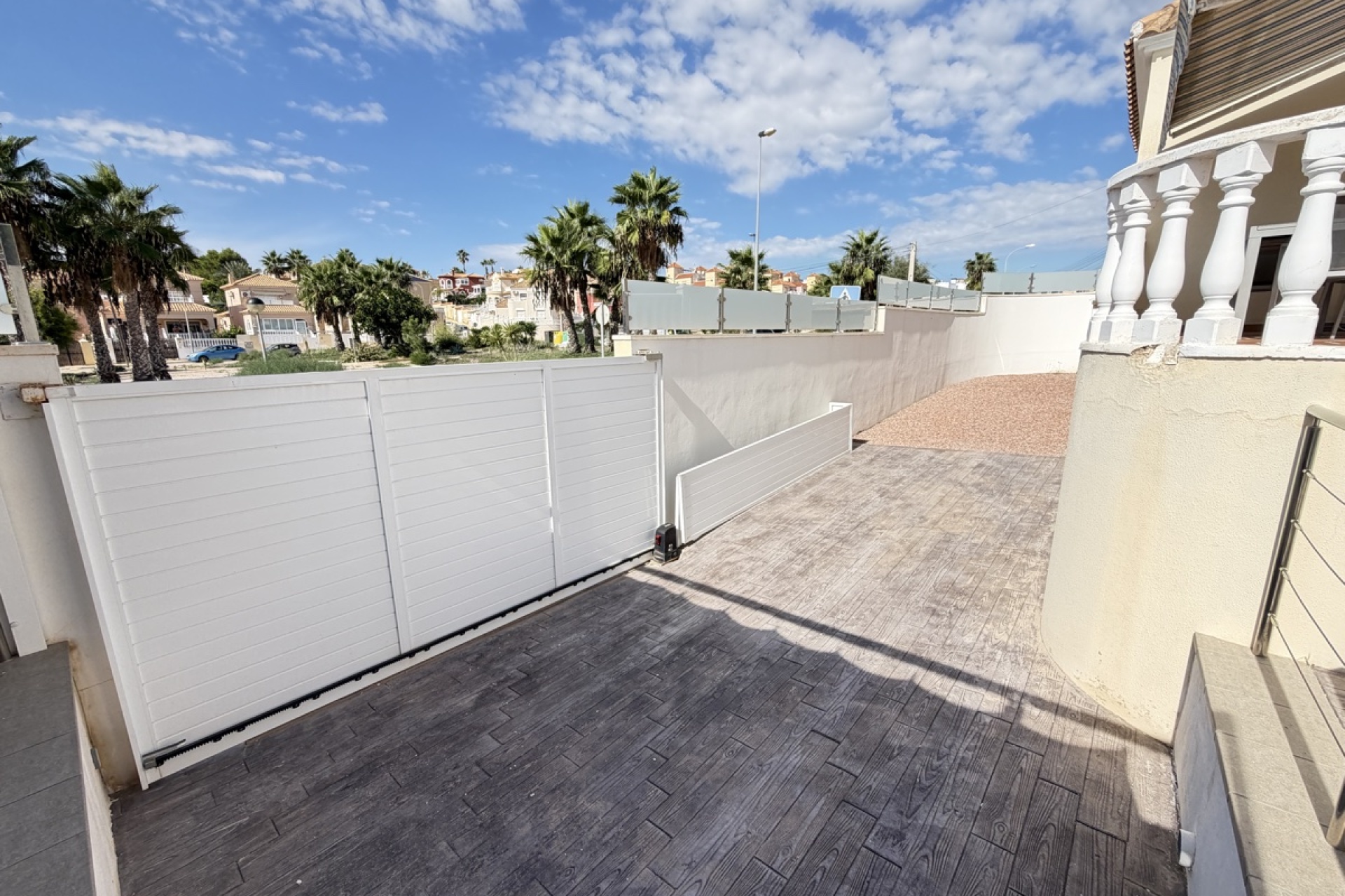 Resale - Villa / House - Orihuela Costa - Villamartín