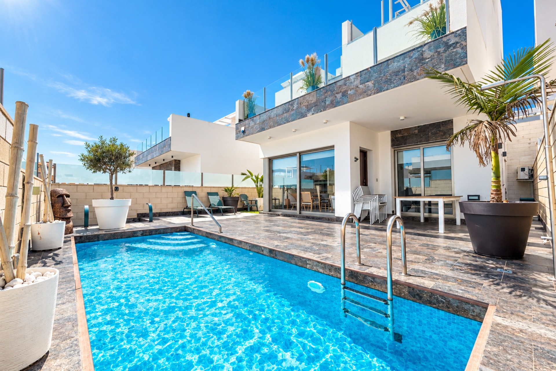 Resale - Villa / House - Orihuela Costa - Villamartín