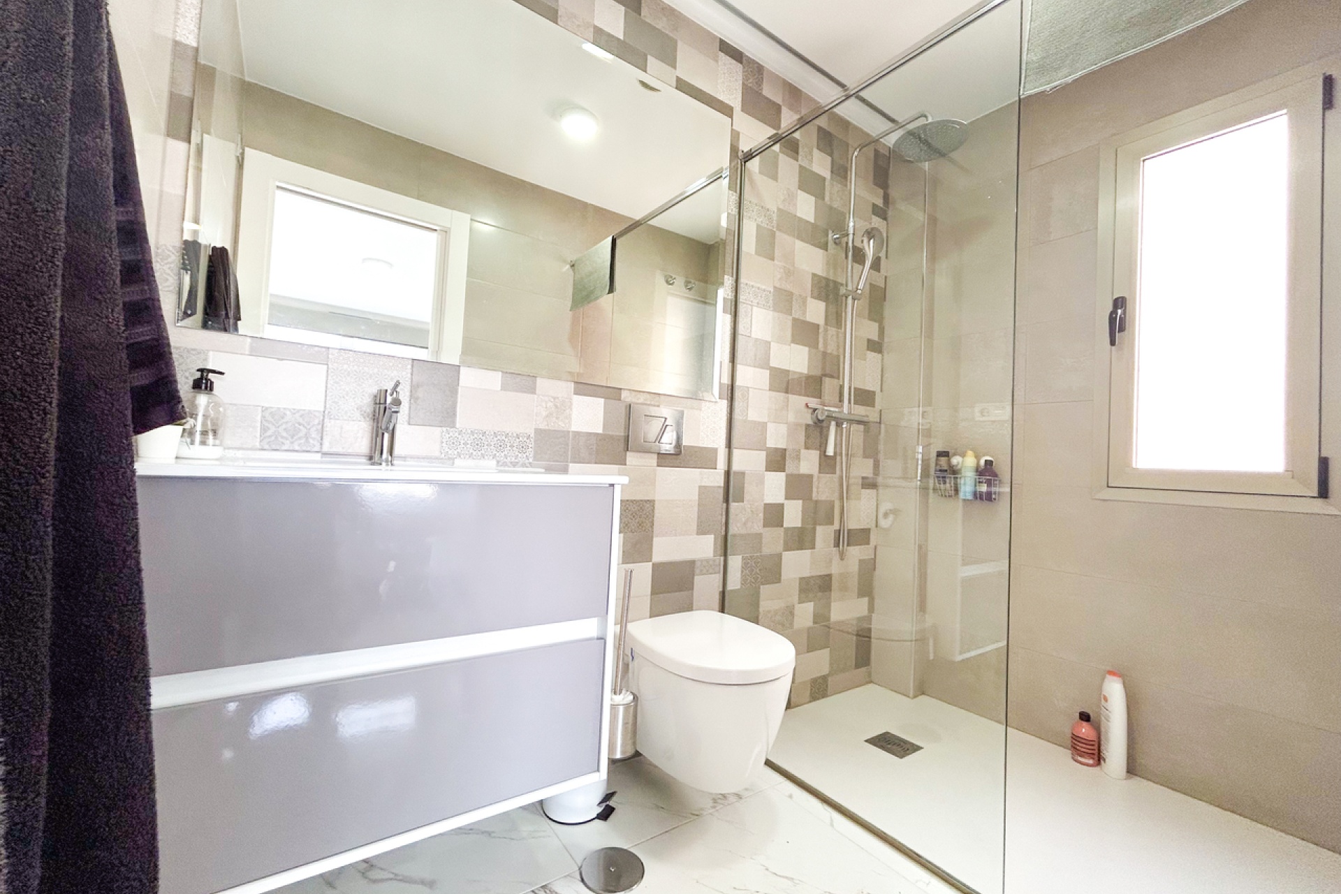 Resale - Villa / House - Orihuela Costa - Villamartín