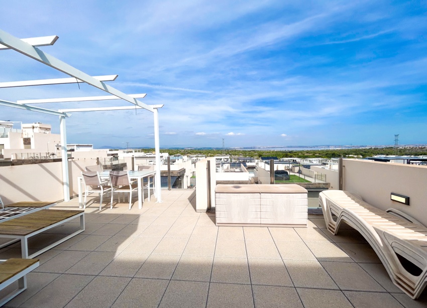 Resale - Villa / House - Orihuela Costa - Villamartín