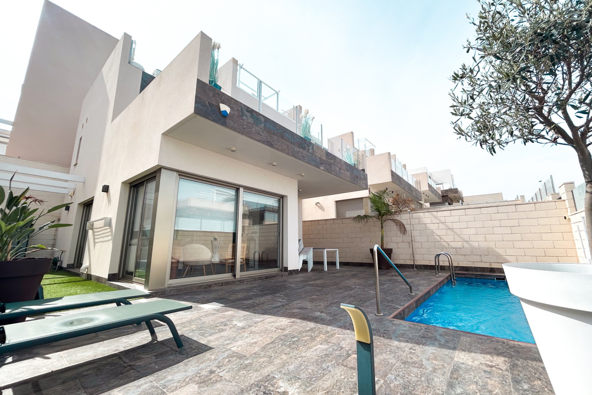 Resale - Villa / House - Orihuela Costa - Villamartín