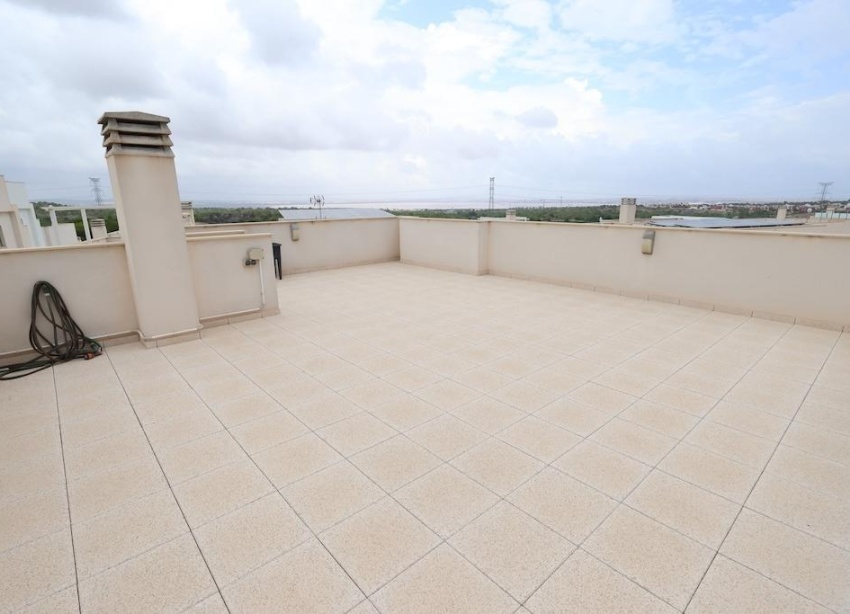 Resale - Villa / House - Orihuela Costa - Villamartín