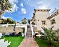 Resale - Villa / House - Orihuela Costa - Villamartín