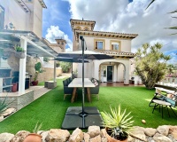 Resale - Villa / House - Orihuela Costa - Villamartín