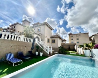 Resale - Villa / House - Orihuela Costa - Villamartín